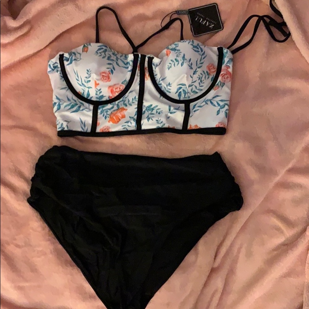 Super Chic Zalful 2-piece bikini